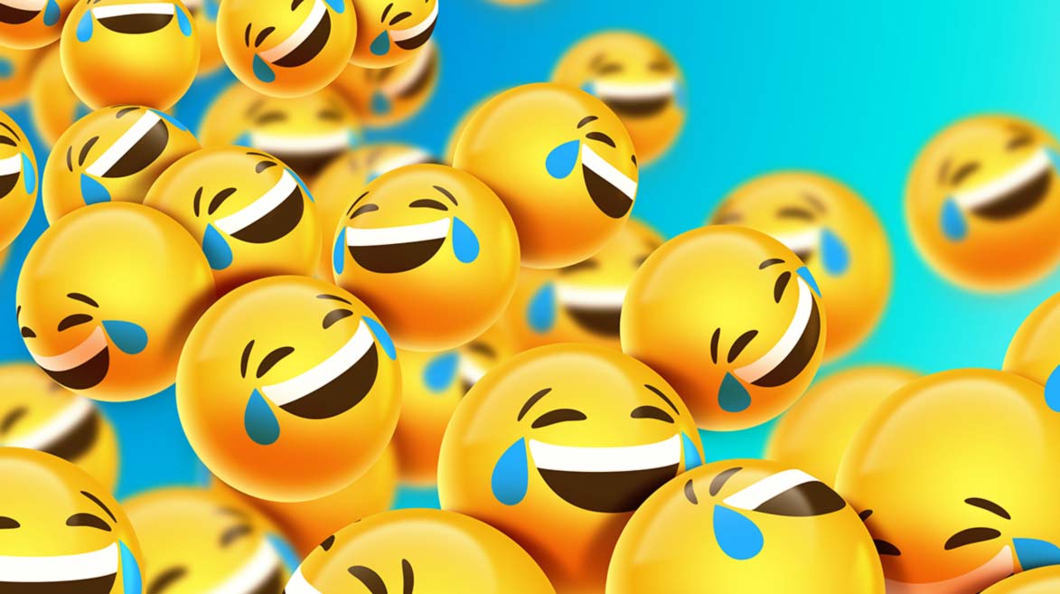 Emojis em formato 3D com expressão sorridente. 